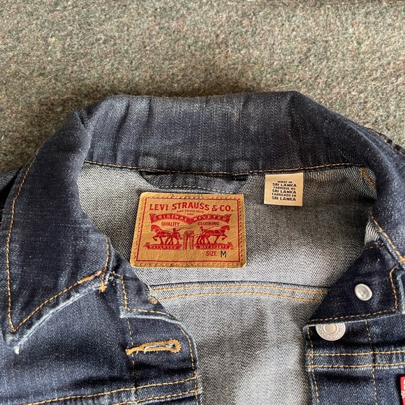 Levi’s jean jacket - Picture 2 of 2